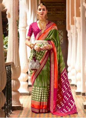 Appealing Patola Print Party Classic Saree