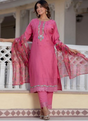 Arresting Embroidered Designer Salwar Kameez