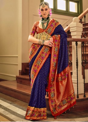 Astounding Navy Blue Classic Saree