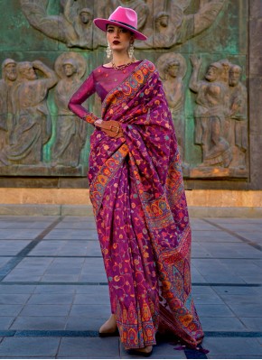 Awesome Contemporary Style Saree For Ceremonial