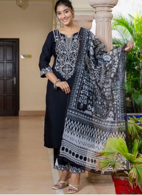 Blooming Embroidered Ceremonial Trendy Salwar Kame