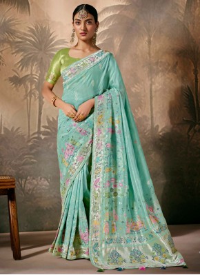 Brilliant Floral Patterns Trendy Saree