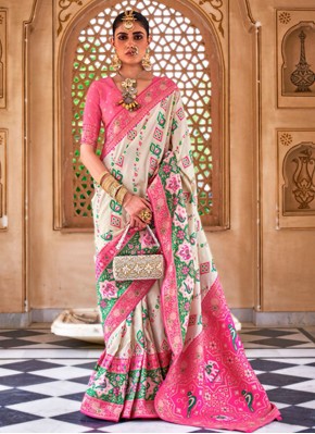 Engrossing Banarasi Silk Weaving Contemporary Saree
