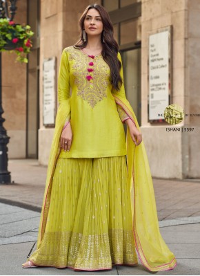 Entrancing Silk Green Zari Designer Salwar Kameez