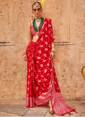 Exciting Georgette Weaving Traditional Saree