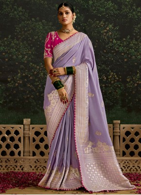 Eye-Catchy Designer Saree For Wedding