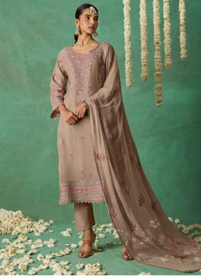 Eye-Catchy Embroidered Festival Trendy Salwar Kameez