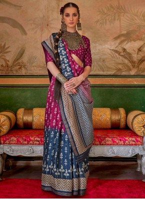 Eye-Catchy Hot Pink and Navy Blue Party Designer Saree