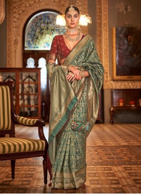 Eye-Catchy Weaving Banarasi Silk Green Trendy Sare