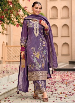 Gratifying Shimmer Embroidered Purple Designer Salwar Kameez