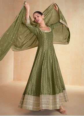 Gripping Embroidered Jacquard Silk Readymade Gown