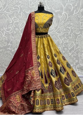 Intriguing Trendy Lehenga Choli For Engagement