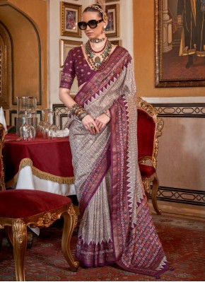 Invigorating Silk Print Designer Saree