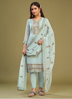 Magnetic Trendy Salwar Suit For Ceremonial