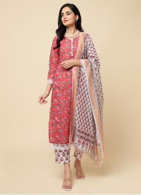 Marvelous Blended Cotton Floral Print Readymade Salwar Suit