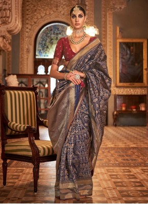 Picturesque Banarasi Silk Weaving Purple Classic S