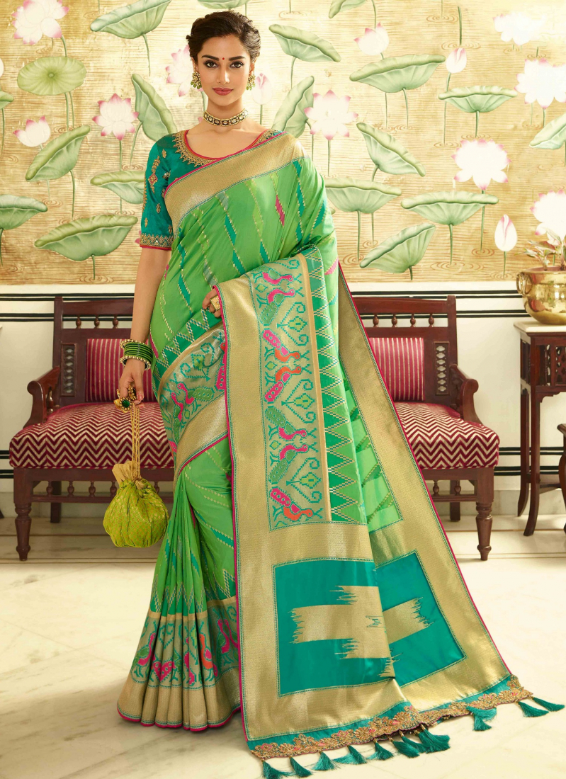 Pista Green Banarasi Silk Traditional Woven Saree with Peacock Motifs ...