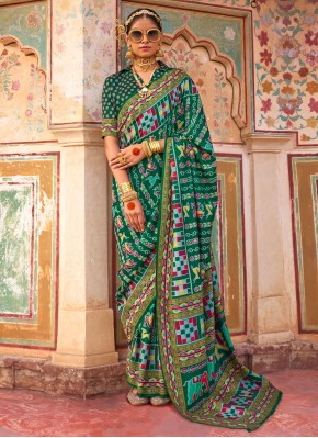 Pleasing Silk Ceremonial Classic Saree