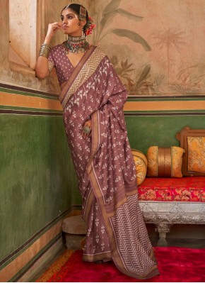 Praiseworthy Print Brown Classic Saree