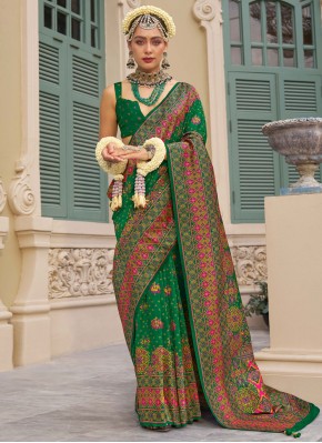 Prime Kashmiri Contemporary Saree