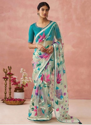 Print Brasso Classic Saree in White