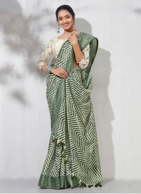 Print Silk Trendy Saree in Green