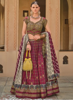 Readymade Lehenga Choli Paisley Print Silk in Wine