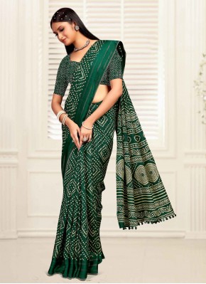Silk Classic Saree in Green