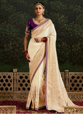 Simplistic Classic Saree For Wedding