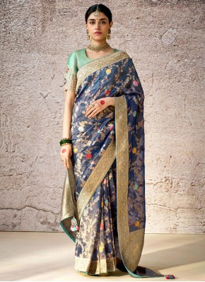 Sonorous Banarasi Silk Zari Classic Saree