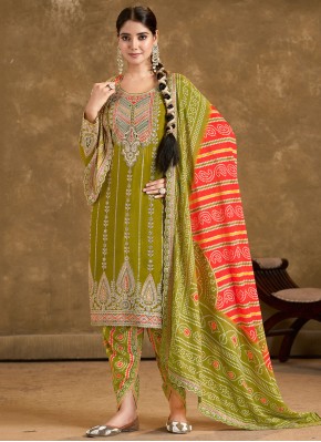 Spectacular Green Festival Salwar Kameez