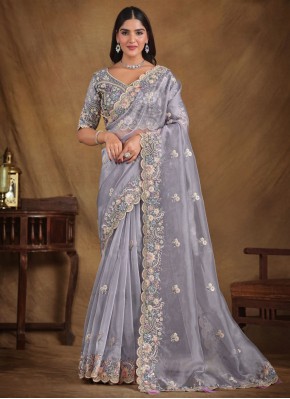 Striking Trendy Saree For Ceremonial