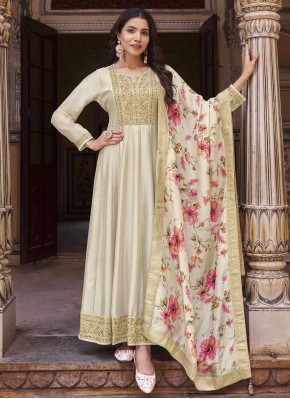 Surpassing Embroidered Cream Trendy Salwar Kameez 