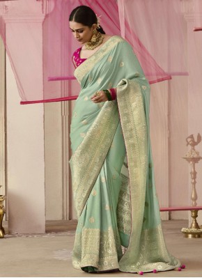 Topnotch Floral Patterns Sea Green Viscose Traditional Saree