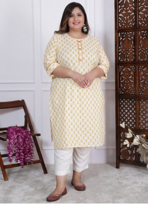 Transcendent Floral Print Off White Cotton Casual Kurti