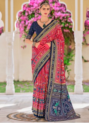 Versatile Foil Print Classic Saree