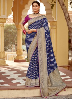 Vibrant pure-dola Trendy Saree