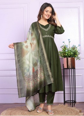 Viscose Trendy Salwar Suit in Green