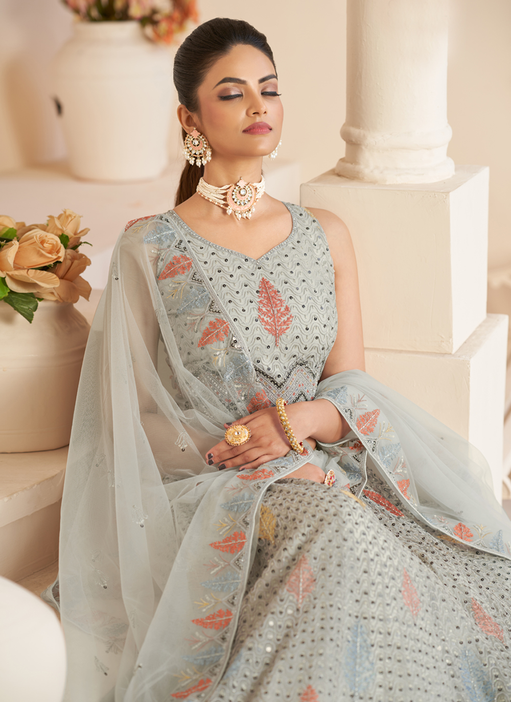Beautiful Color New Stylish Reception Lehenga,Gorgeous Look In party Wear  Lehenga,Exclusive Embroide… | Indian wedding wear, Mirror work lehenga,  Party wear lehenga